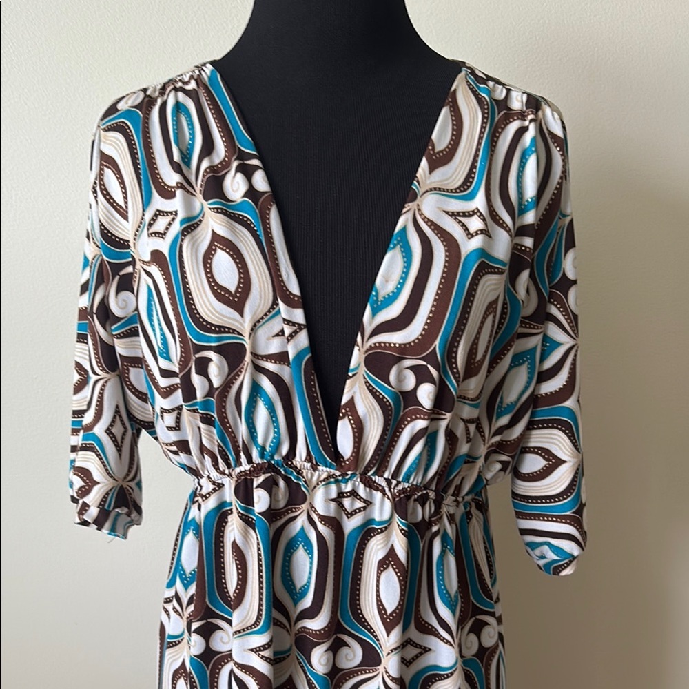 ❤️3/$15❤️ Geometric Print Midi Dress - Picture 2 of 9